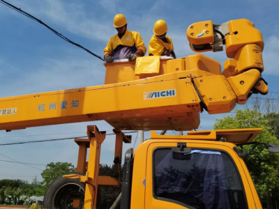 高溫天，創(chuàng)輝兄弟們堅(jiān)守一線(xiàn)（一）